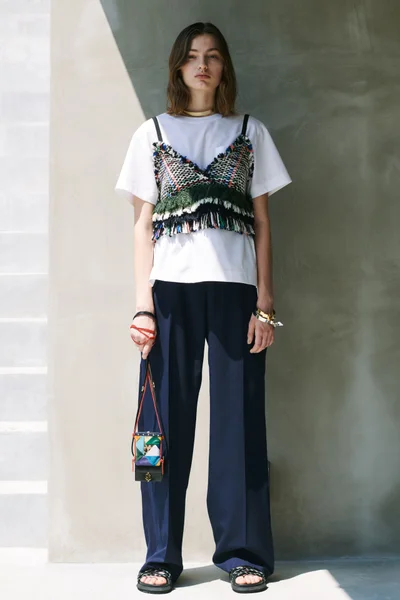 Look 19